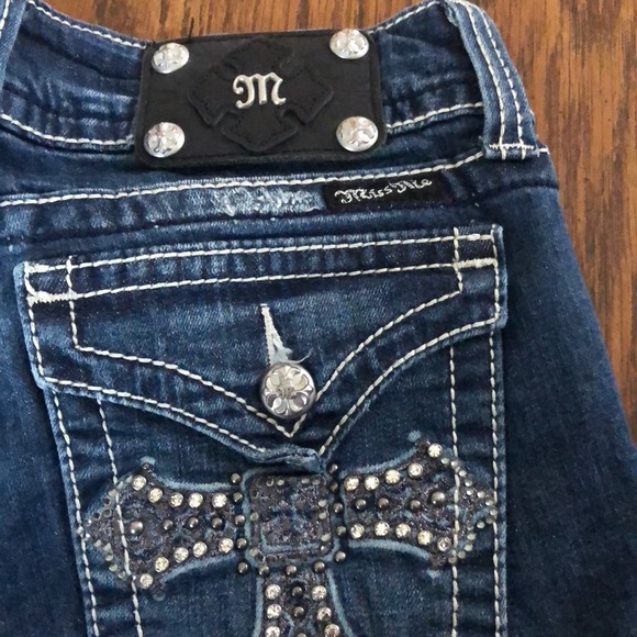 Miss Me Capris - Picture 4 of 6